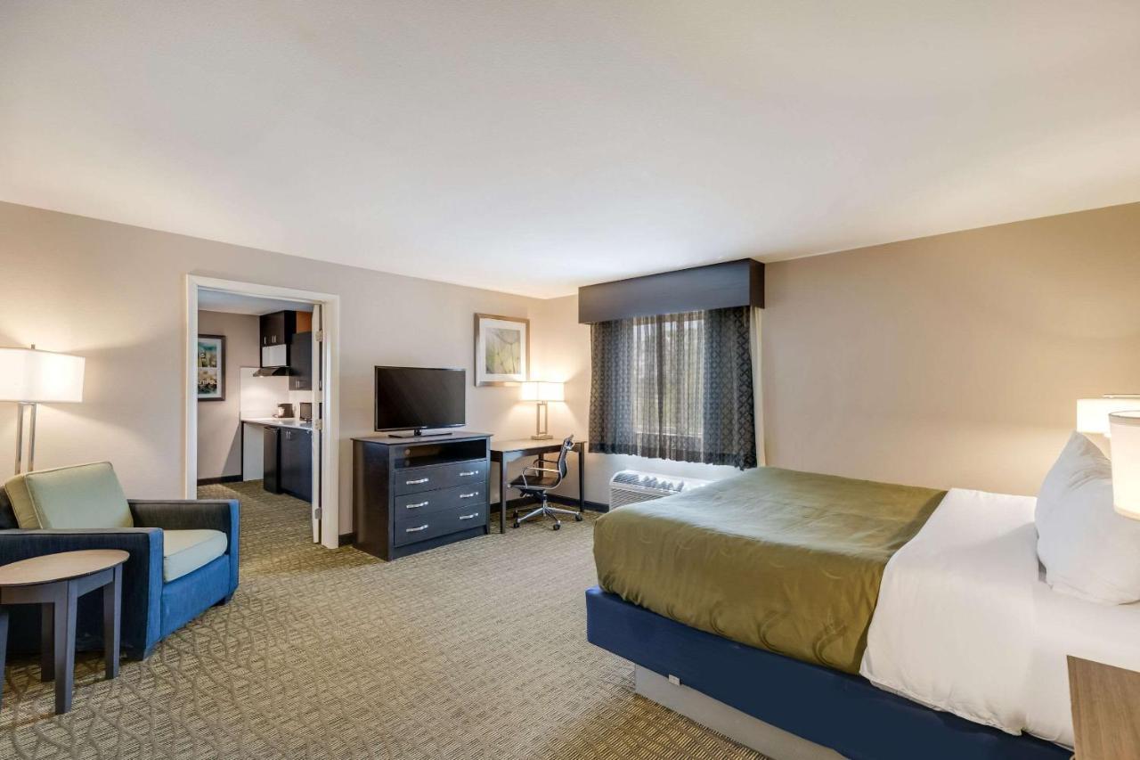 ארדמור Quality Inn & Suites מראה חיצוני תמונה