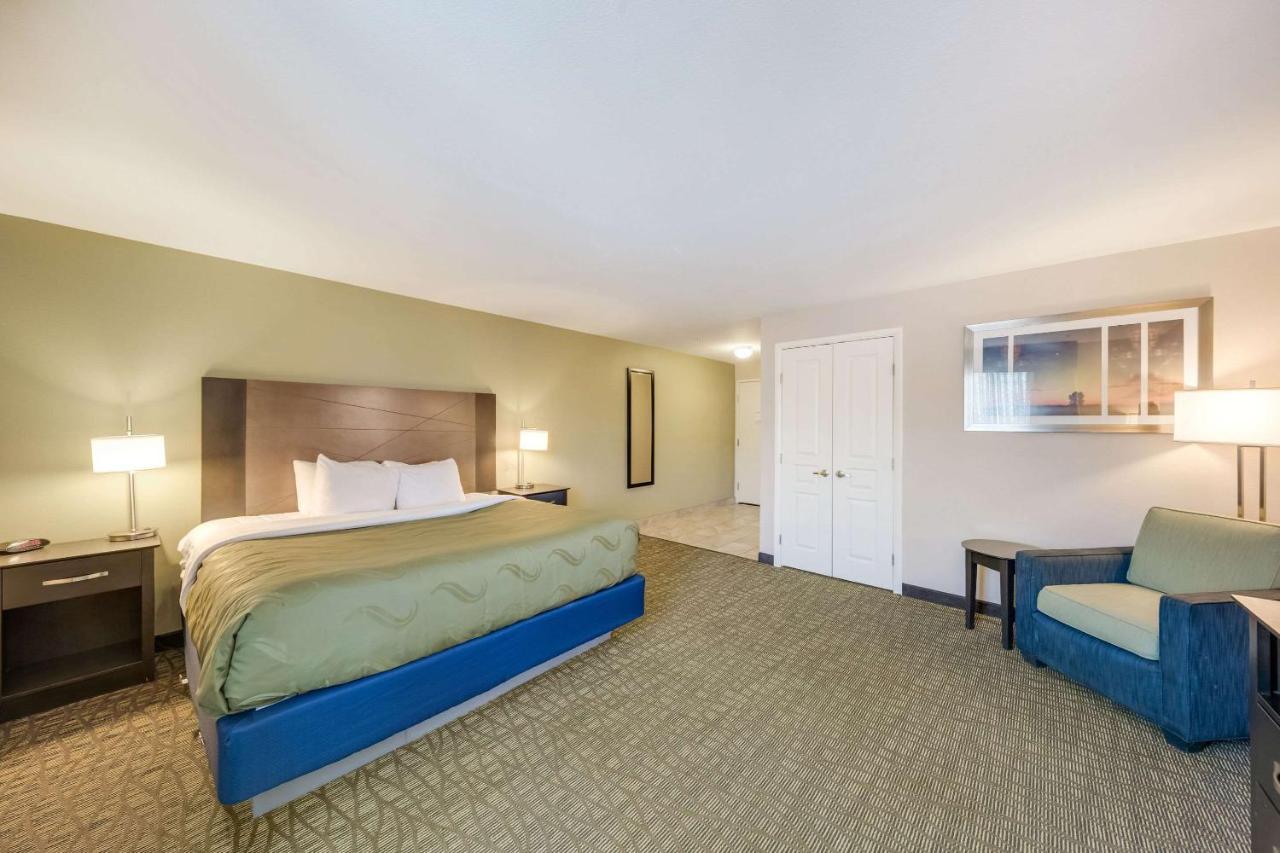 ארדמור Quality Inn & Suites מראה חיצוני תמונה